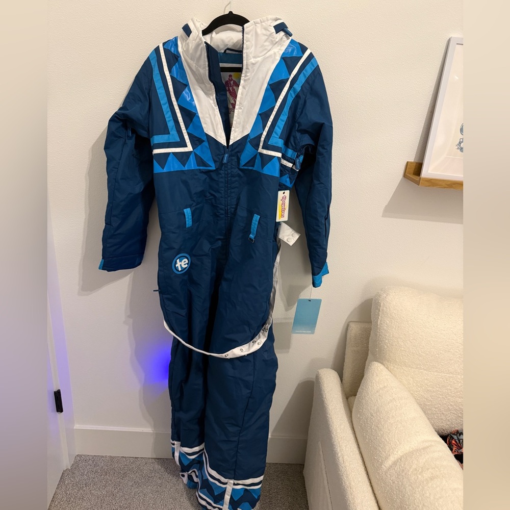 Tipsy Elves Women’s Navy Triangle Vintage Retro Snowsuit - Picture 2 of 11